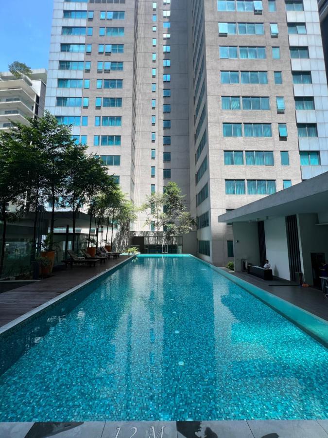 Summer Klcc By Luna